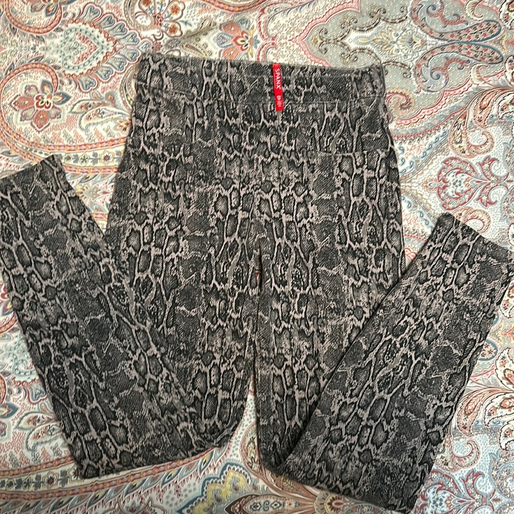 Spanx Jean-ious skinny jean leggings